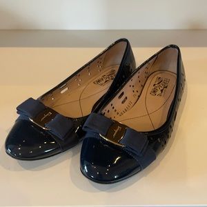 Used Ferregamo flats sz 7.5